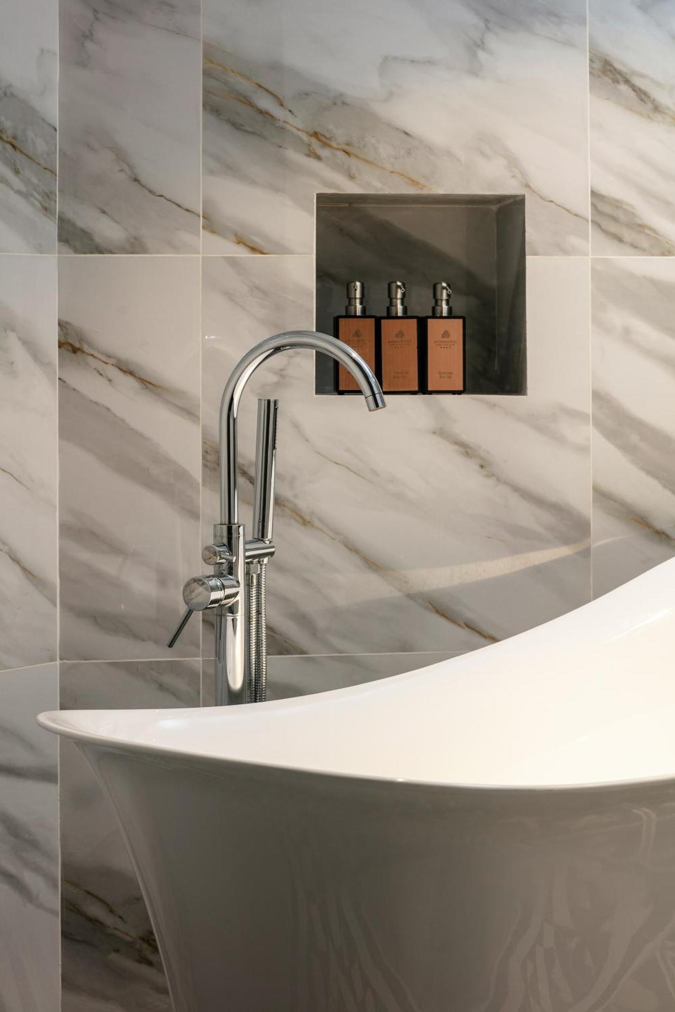 Acoustic Premium Hotel & Spa Ανόι Εξωτερικό φωτογραφία